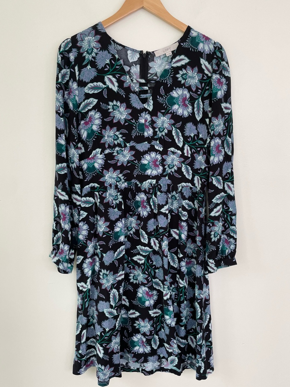 LOFT Midi Long Sleeve Black Floral Dress Sz 10 Blue Periwinkle Vneck Garden